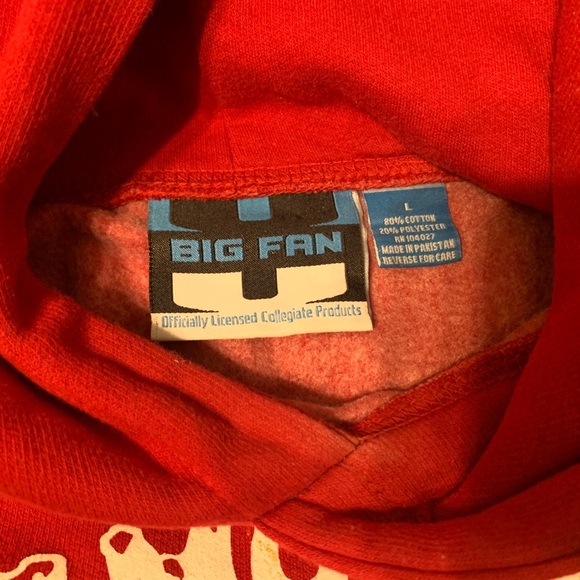 Eskimo Joe’s Red Hoodie Size Large - Picture 4 of 5